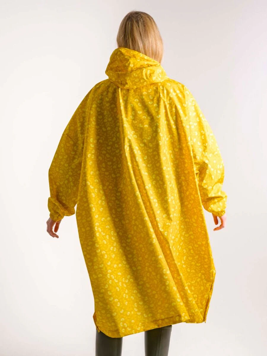 Danedream Drops Poncho Dark Yellow achterzijde