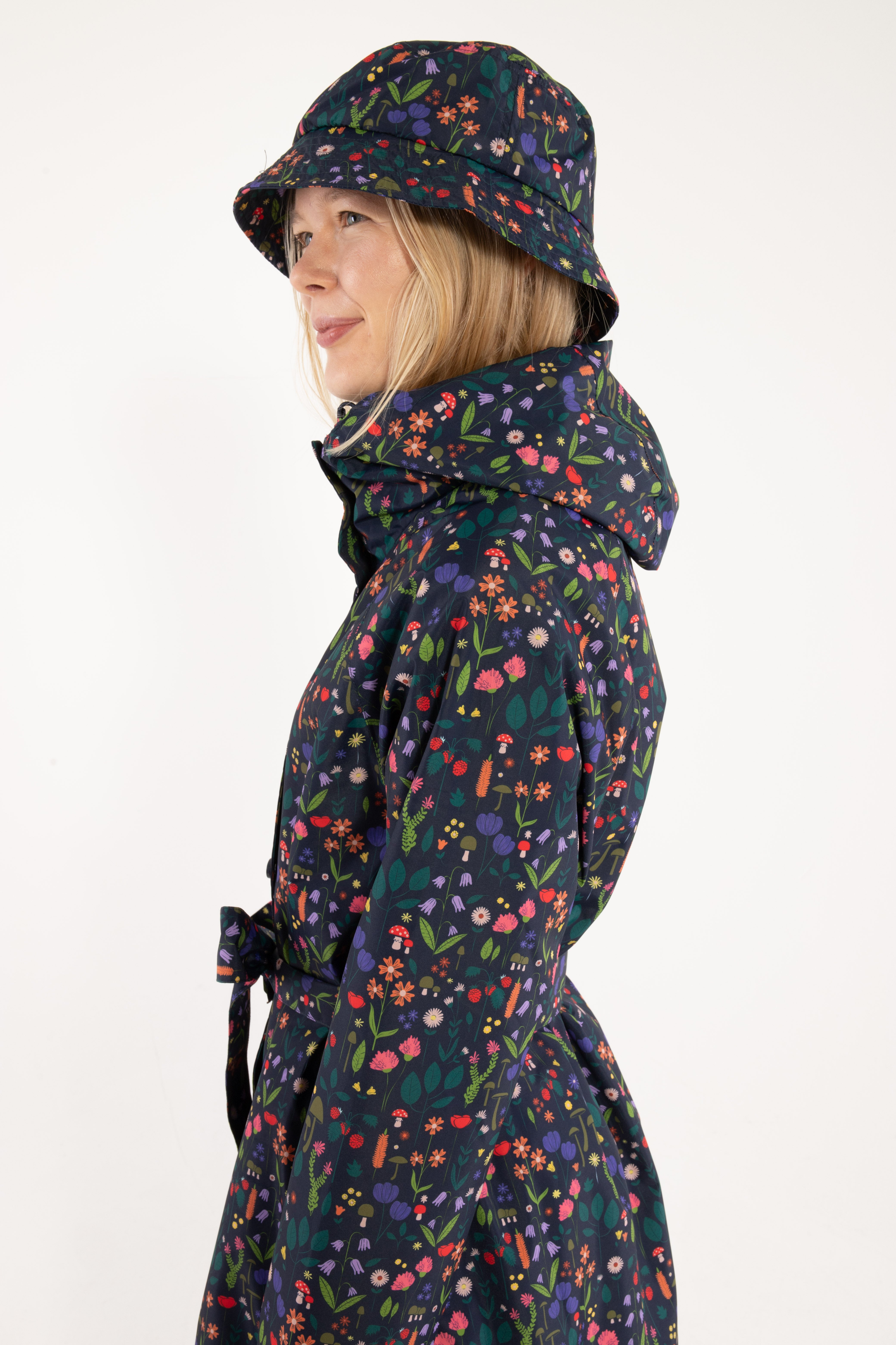 Danefae Regenjas Dames Elisabeth Navy Botanical zijkant1