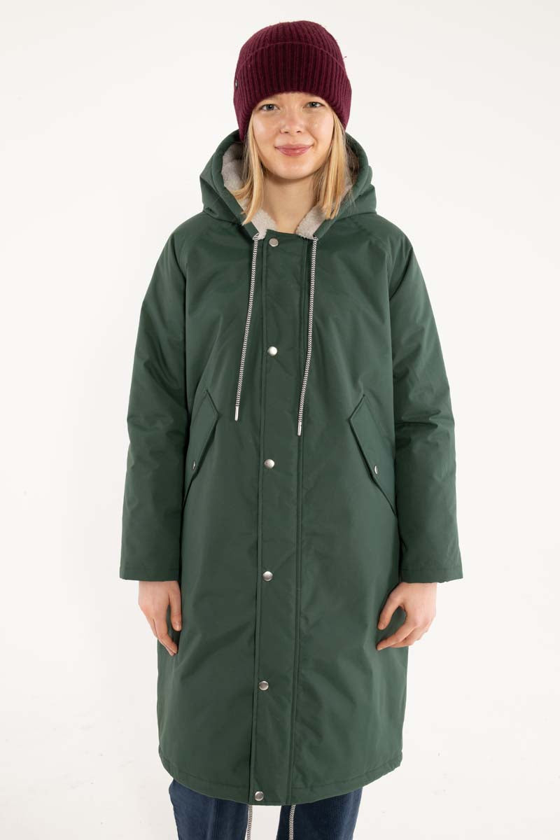 Danefae Danecoast winterjas Dark Forest op model