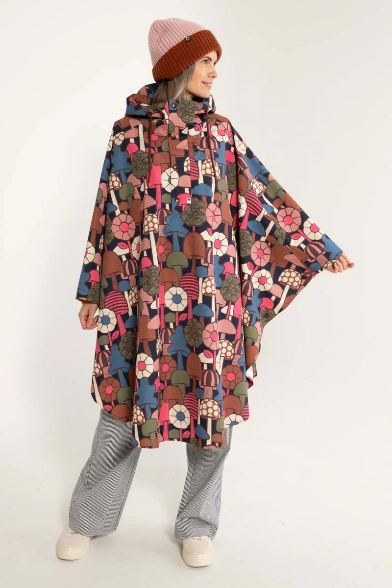 Danefae Danebodil Rainponcho Navy Mykologi voorkant