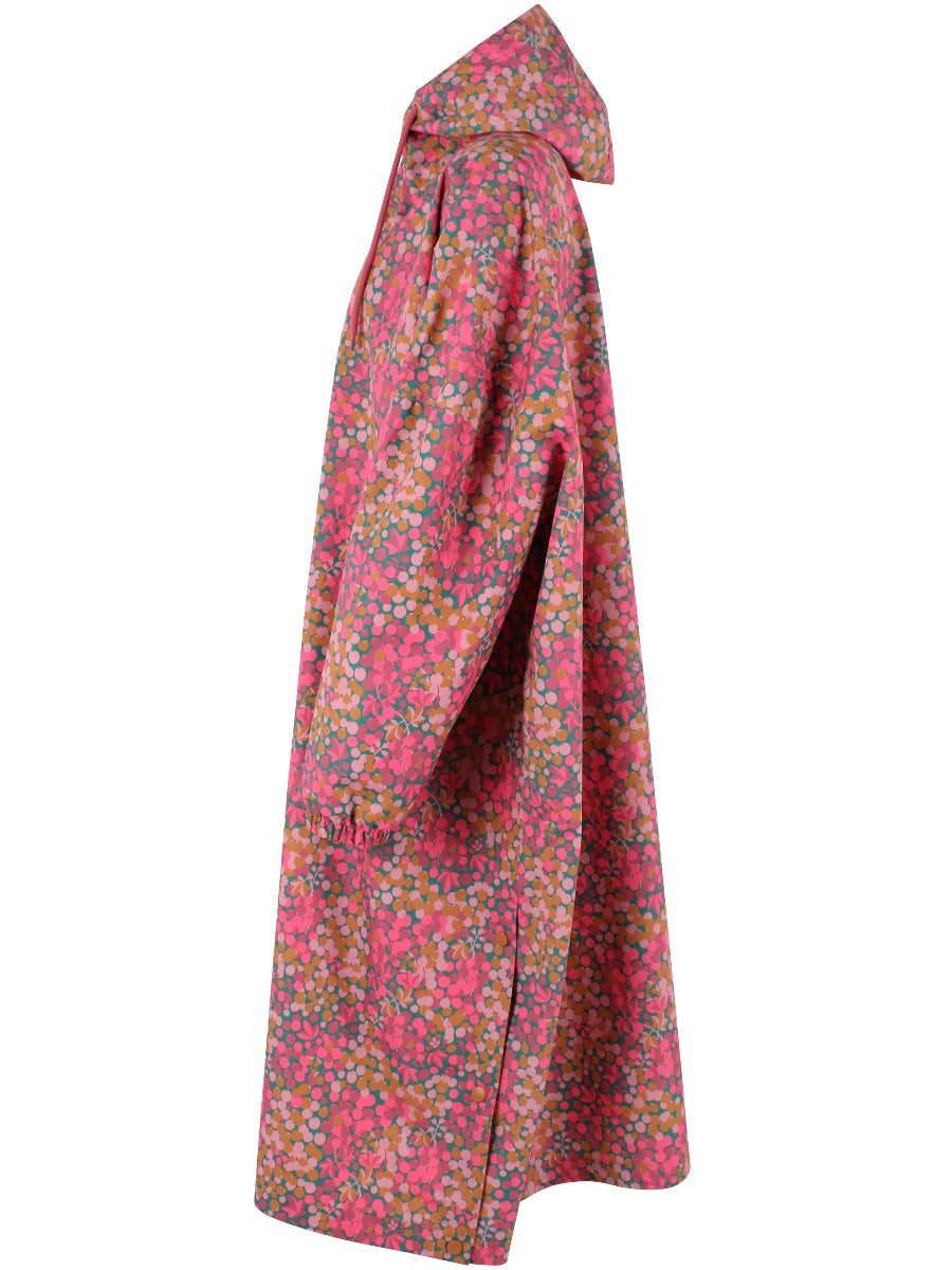 Danefae Danedream Drops Poncho Berrygood pink side