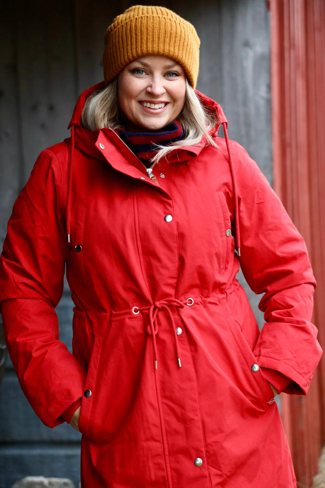  Danefae Winter Regenparka Dames Danenora Dark Red sfeer