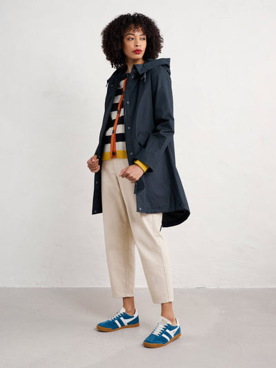 Seasalt Regenjas Dames Seafaring Coat Inkwell modelling
