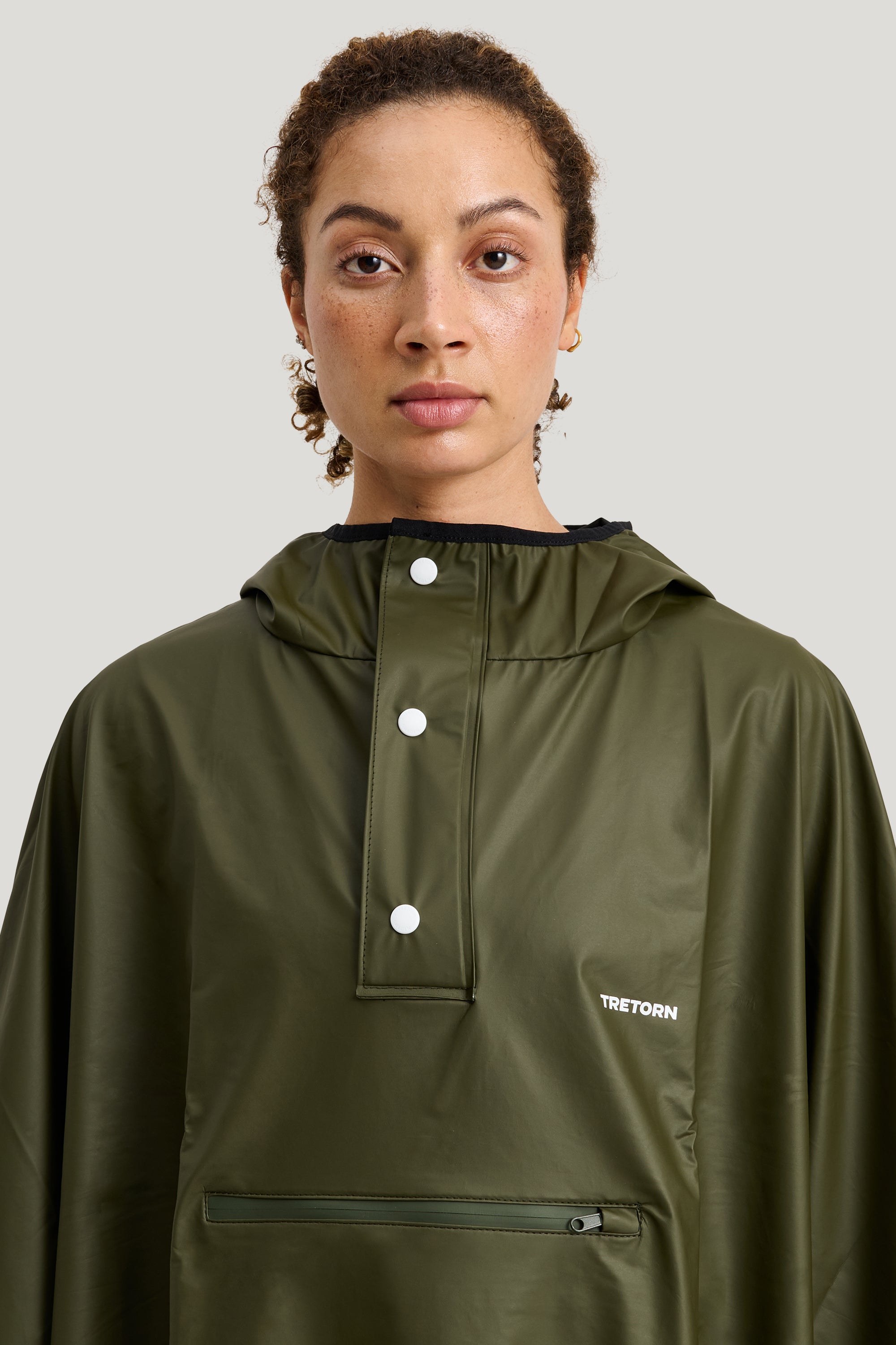 Tretorn PU Light Poncho Onesize Green model close