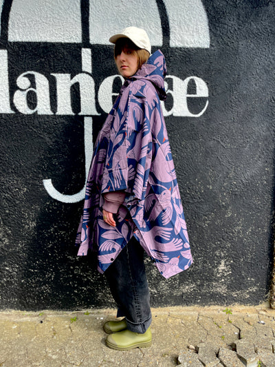 Danefæ Danepackit opvouwbare regenponcho navy Birdieup – productfoto 5