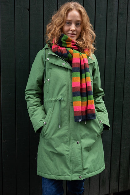 Danefae-Winter-Regenjas-Dames-Danenora-groen-model