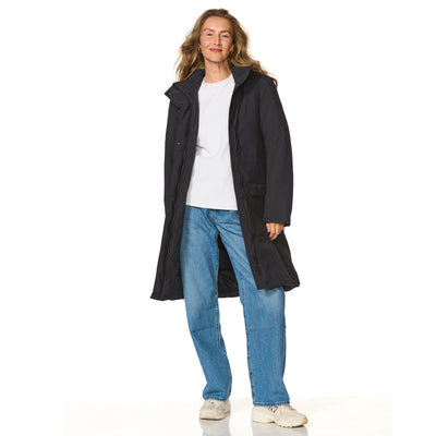 Pasvorm van de Happy Rainy Days Aspen winterregenjas zwart