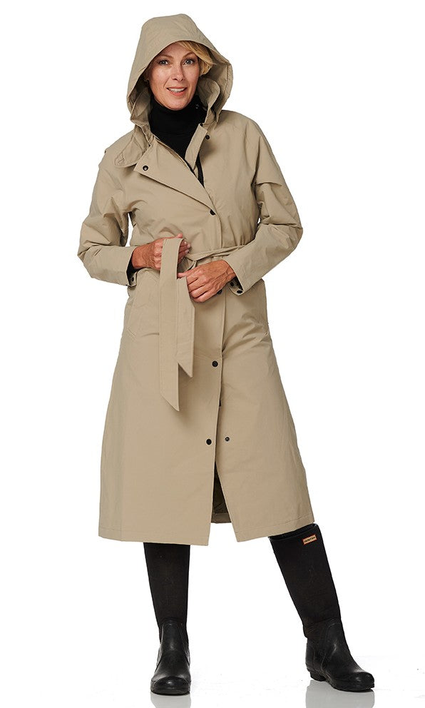 HappyRainyDays-Lange-regenjas-Dames-Michigan-beige-model